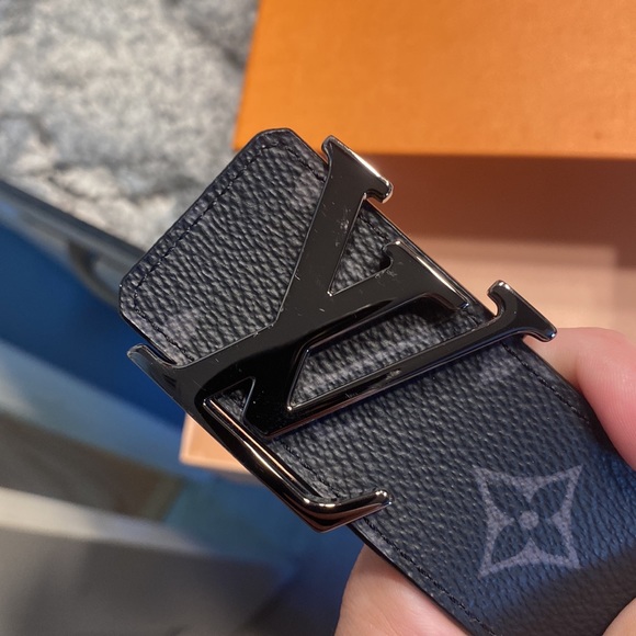Louis Vuitton reversible black and monogram belt - Picture 4 of 4